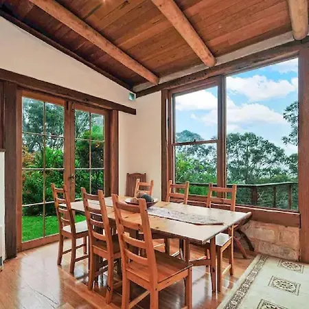 Nagual Retreat In Leura With Views Villa Exterior photo